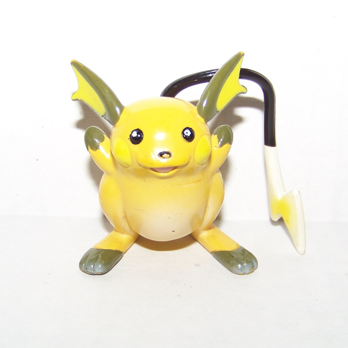 tomy raichu