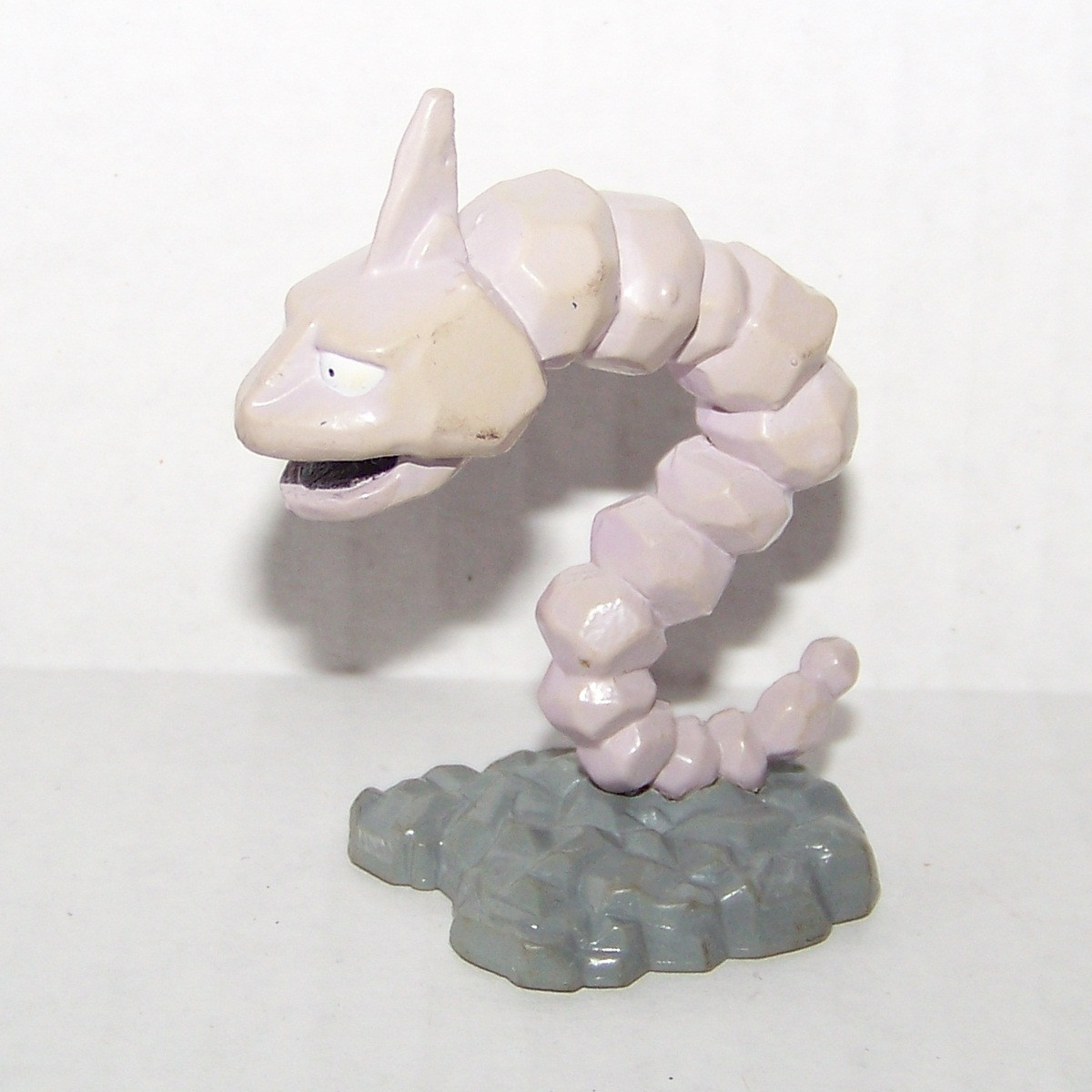Pokemon Onix Tomy Figure