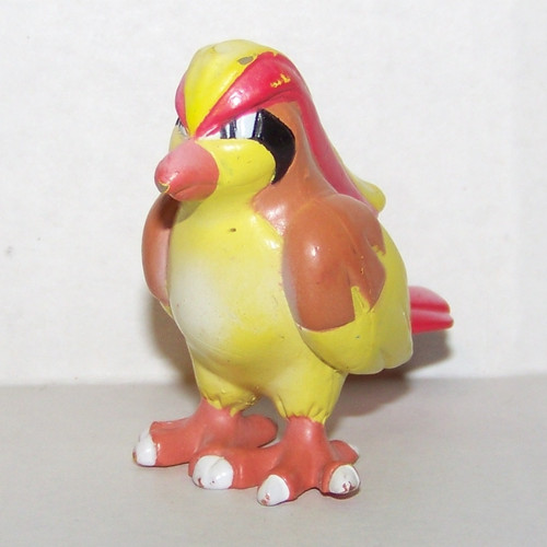 Pokemon Pidgeot Tomy Figure