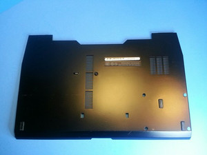 Latitude E6500 Precision M4400 Bottom Cover RAM HDD Access Panel Door *Has Feet*