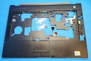 Dell Latitude E6400 Laptop Palmrest w/Touchpad Assembly Top Cover w/Screws TN281