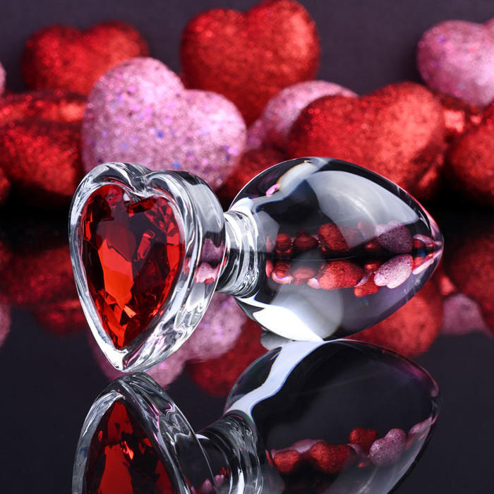 Adam & Eve RED HEART GEM GLASS PLUG MEDIUM