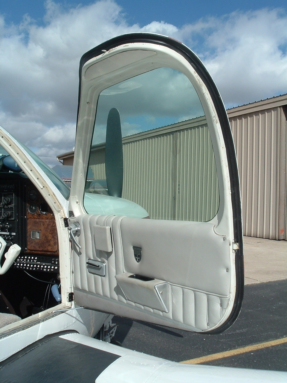 Beechcraft 19, 23, 24, 33, 35, 36, 50, 55, 56, 58, 76, 77, 95 Front Entry Door, Door Seal ADS-B127