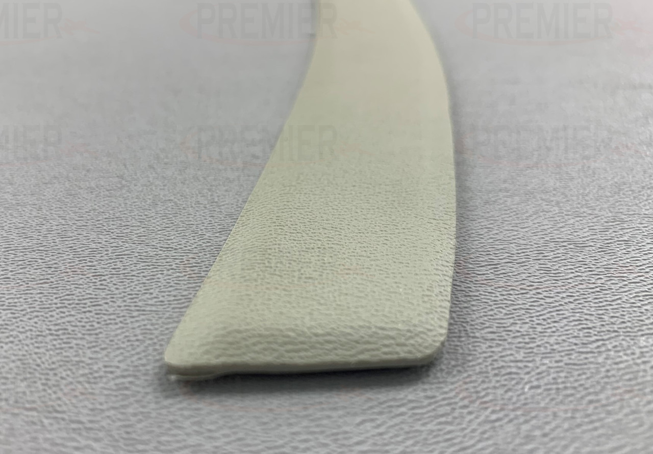 P0414019-2,  CESSNA 152, A152, DOORPOST SHIELD RH, 0414019-2
