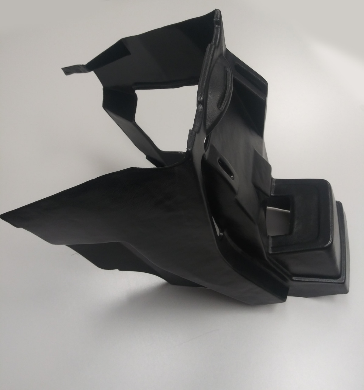 P1213746-13, CESSNA 210M, Center Console