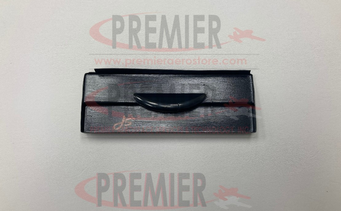 P0413034-9, Cessna 150, Glove Box / Map Case Door