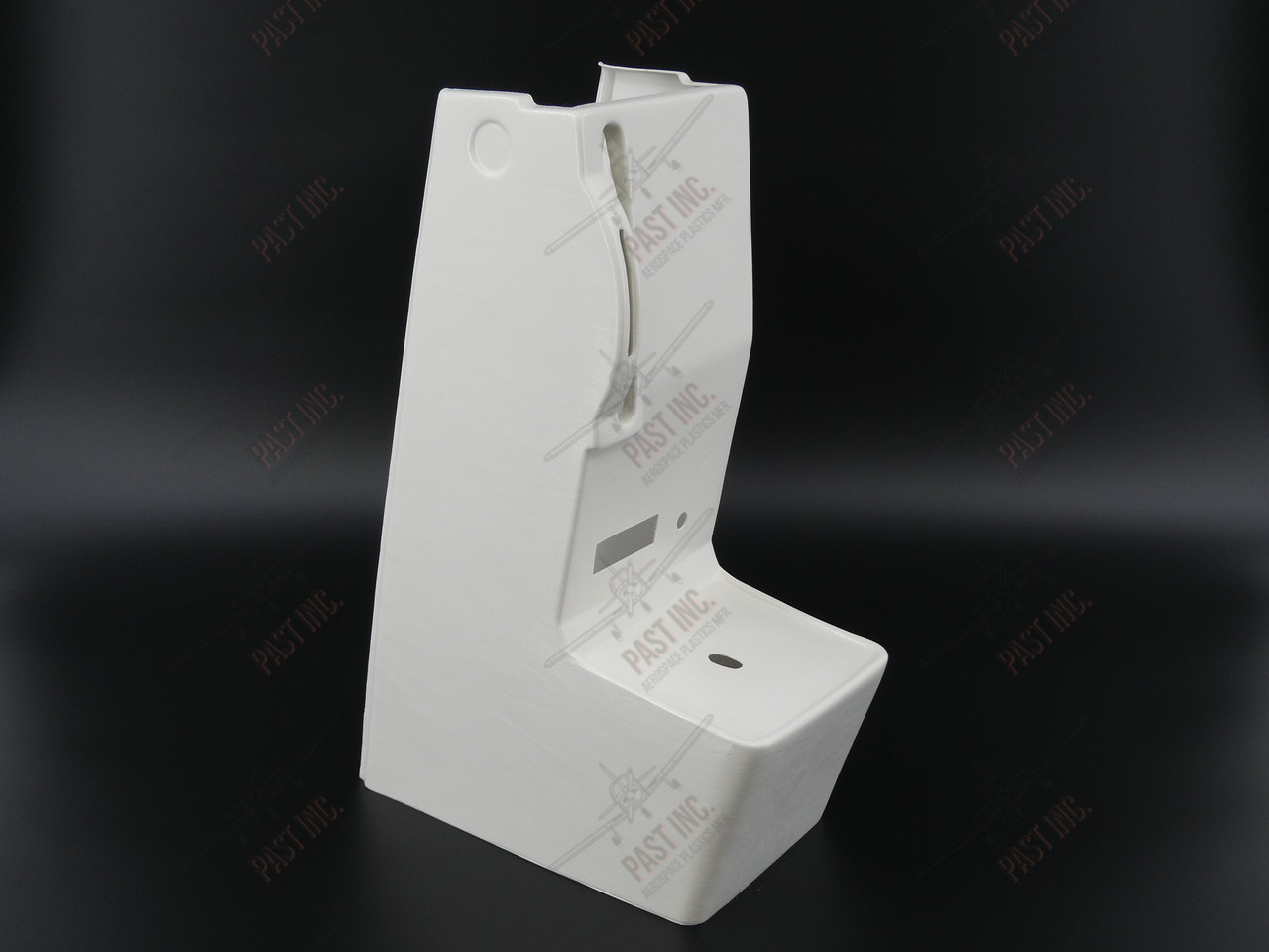 P0500233-31, Cessna 172, Center Console, White LH
