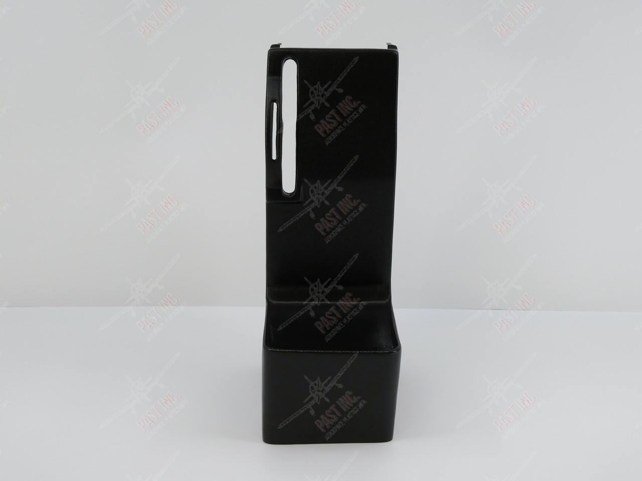 P0500233-31, Cessna 172, Center Console, Black Front