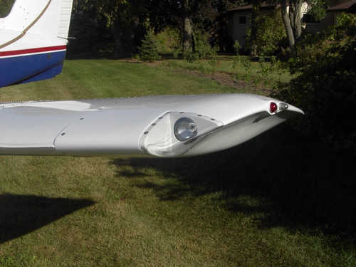 Piper PA-32 Wing Tips with Landing Lights. RD-4000