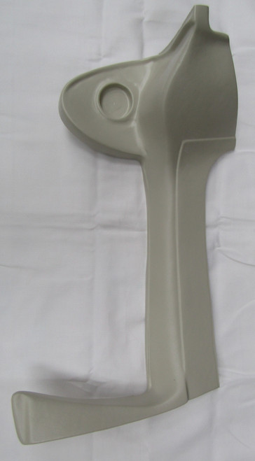 P0715022-4, Cessna 182, RH Doorpost P0715022-4, Cessna 182, RH Doorpost