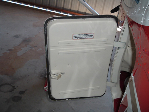 ADS-500-700, Door Seal, Forward Baggage , Self Adhesive, Cessna 207