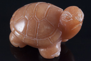 1.5" Peach Jade Turtle Carving Collectible (Measure 35x25x18mm) [yc10]
