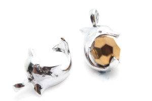 25mm Jumping Dolphin Pendant With 12mm Facted Metallic Gold Crystal Ball [y745-ub18]