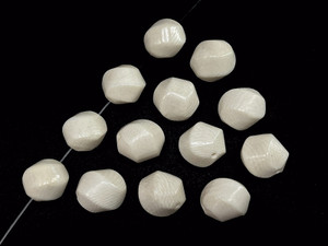 16mm Natural Buffalo Bone Twisted Beads 4pcs. A Grade [zb218]