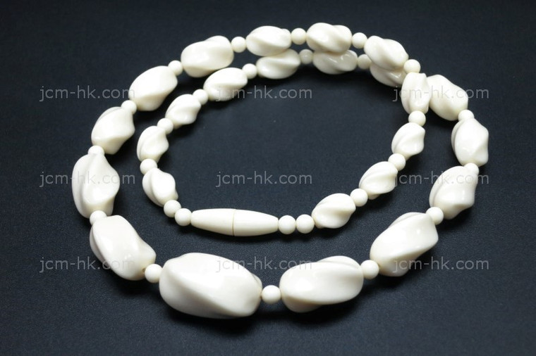 10x6mm-22x12mm Buffalo Bone Necklace 18" [z7754]
