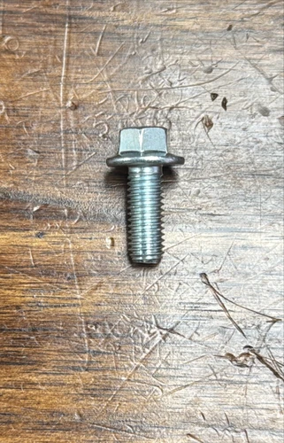 Bolt  M8X20
