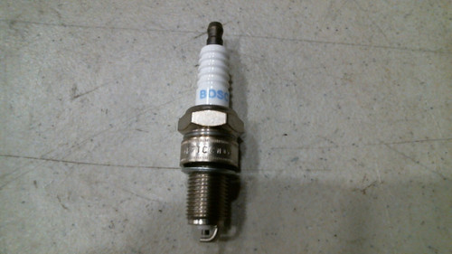 Spark Plug<br>Sold individually<br>BOSCH F7TC