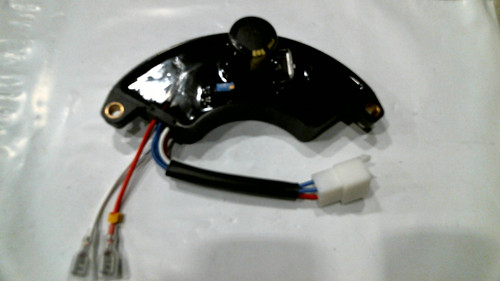 AVR <br>1 disconnect <br>Yuxin -5KW 180417<br>TJ487-5KJ1<br>Lihua -5KW<br>TT09-3E<br>White connector 4 Pin<br>Both are interchangeable <br>Models:<br>Wgen5300s/DFV, WGen5500, WGen6000, WH7500v<br>