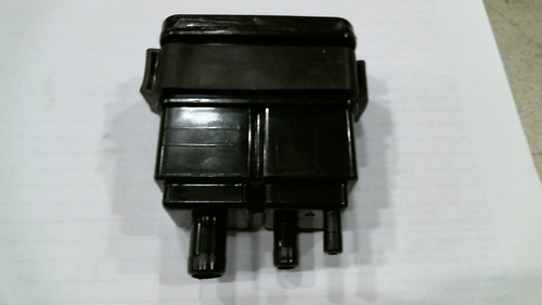 CARBON CANISTER ASSEMBLY