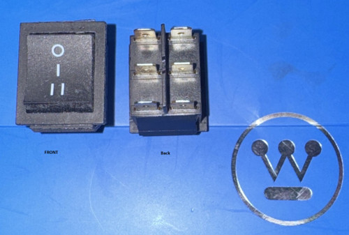 Engine Switch
"O" (Circle):  "Off."
"I" (Single Line):  "On."
"||" (Double Line):  intermediate power state.