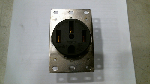 L14-50R (120/240-V, 50A Outlet)