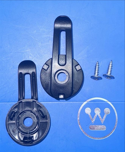 2 Bag hooks, 2 screws