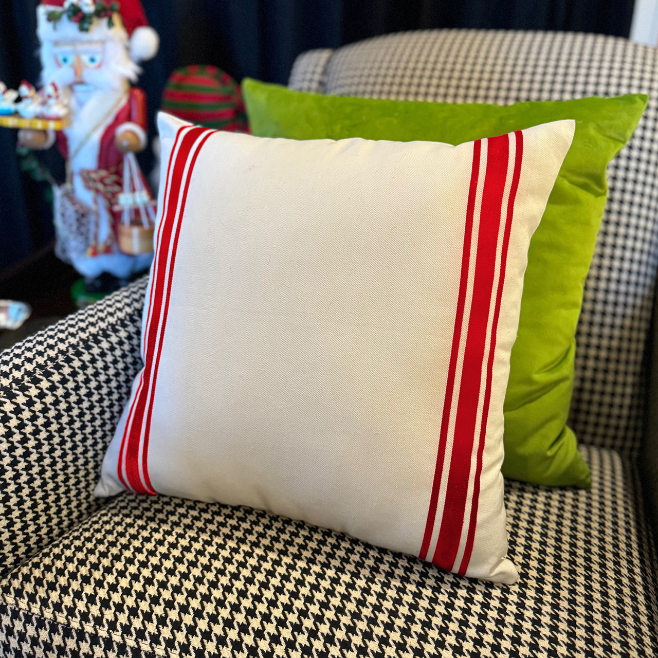 クッションカバー vintage cusion cover ,075 Amazon.com: Qupace Set of 2 Red Embroidered Throw Pillow Covers