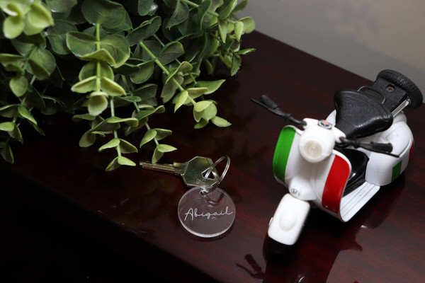 Keyring (Acrylic)  - Stylish Round - Personalisable