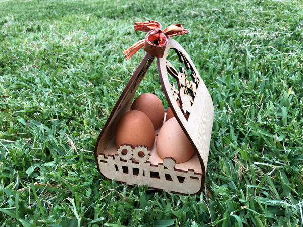 Easter Accessories (Wood) - Farm Animals Egg Basket - Personalisable