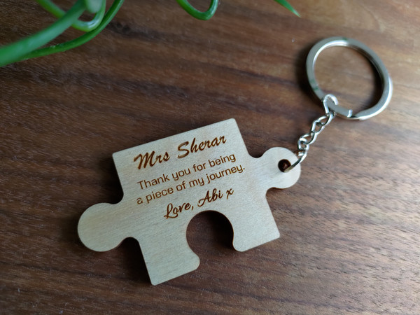 Keyring (Wood) - Teacher's Puzzle Piece - Personalisable