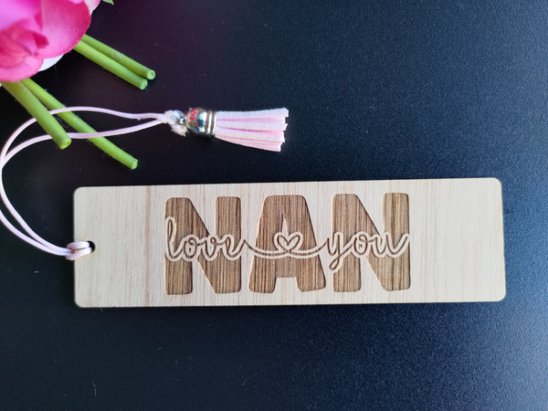 Bookmark (Wood) - Love You Mum /Nan - Bold Letters