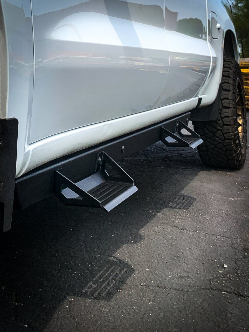 ICI Alumilite Side Steps (840121412920) — installed view