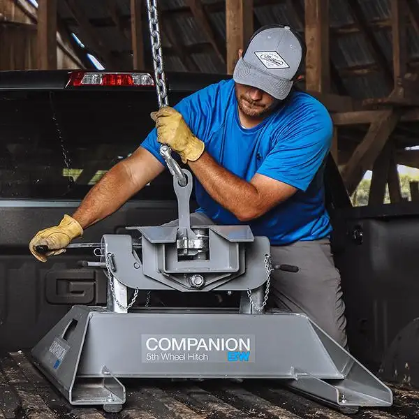 RV Hitch Lifting Device — side view
