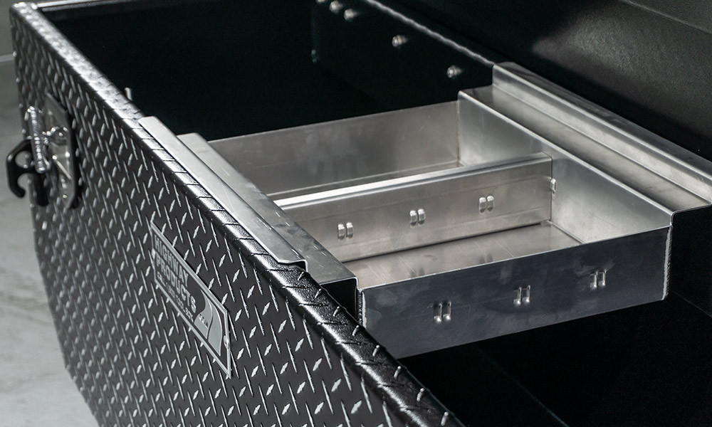 60 X 19.5 X 25 5TH WHEEL TOOL BOX WITH LEOPARD LID, LEOPARD BASE