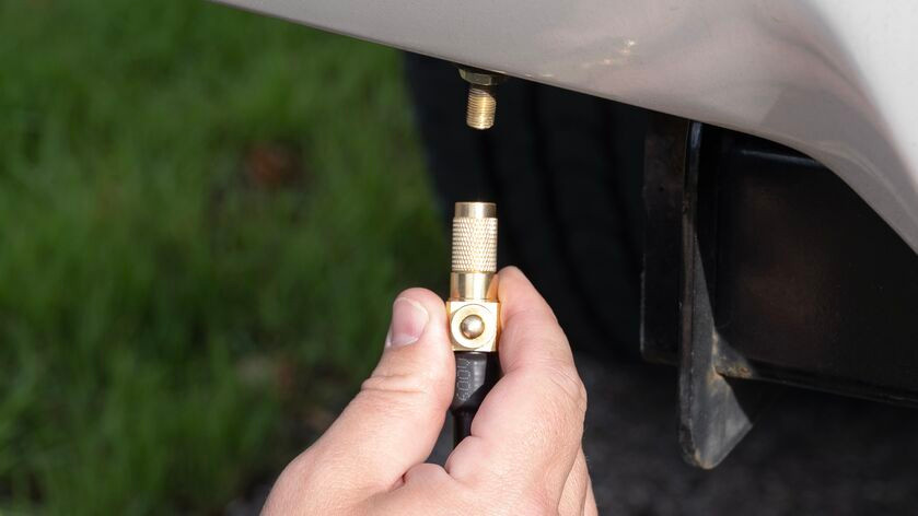 Air Lift Digital Portable Compressor with 7-way Adapter