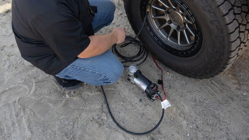 Air Lift Digital Portable Compressor with 7-way Adapter