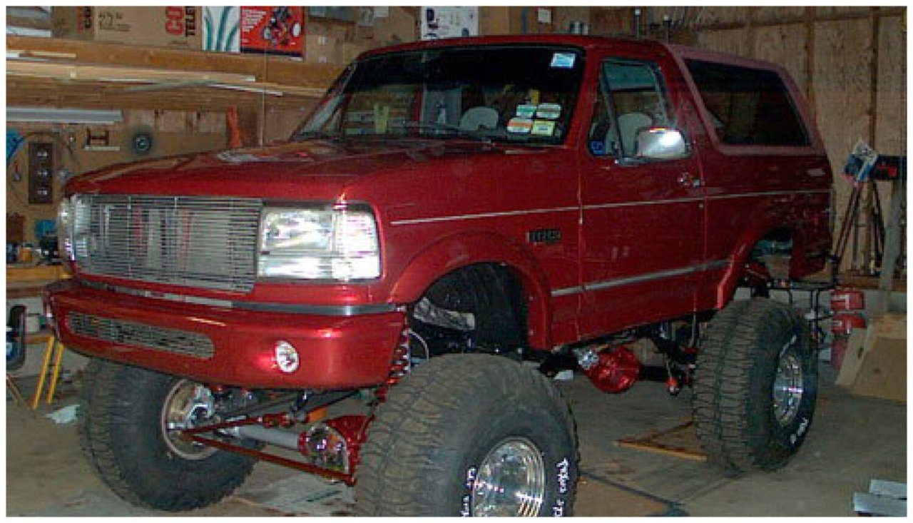 Fender Flares Extend-a-Fender 4PC Set (2802904) — side view
