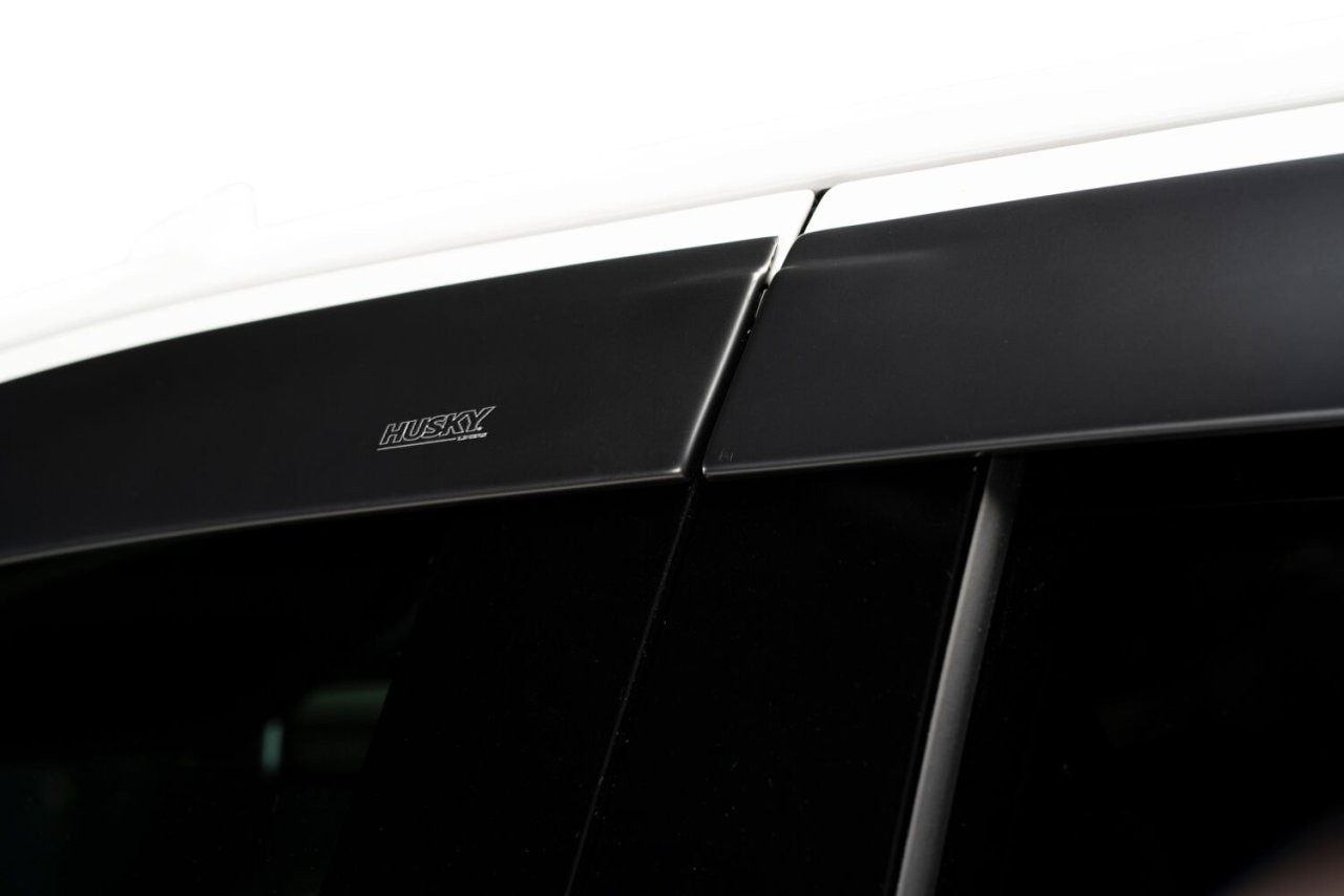 Low Profile Ventvisor Deflector; Matte Black; Outside Mount; 4 pc. (2857049) — application image