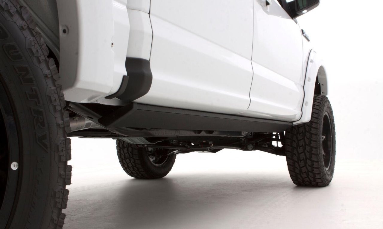 Truck Trail Armor Rocker Panel Kit (2874083) — installed view