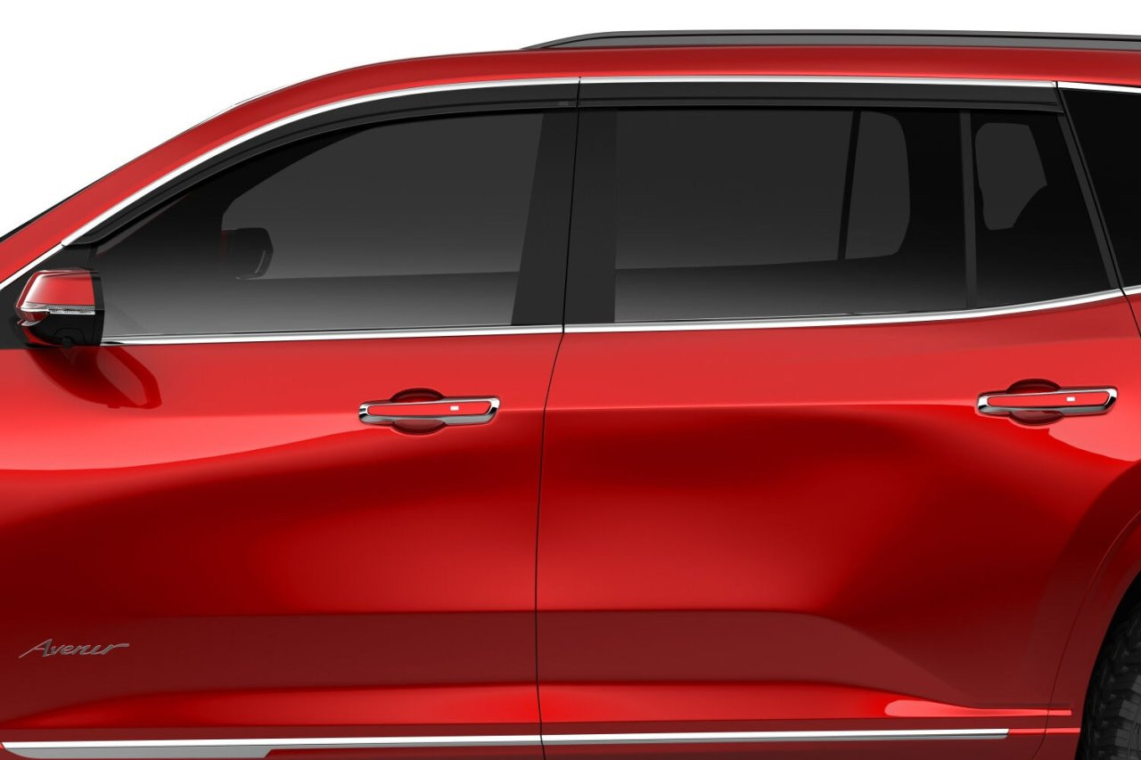 Low Profile Ventvisor Deflector; Smoke with Chrome Trim; Outside Mount; 4 pc. (2884066) — installed view
