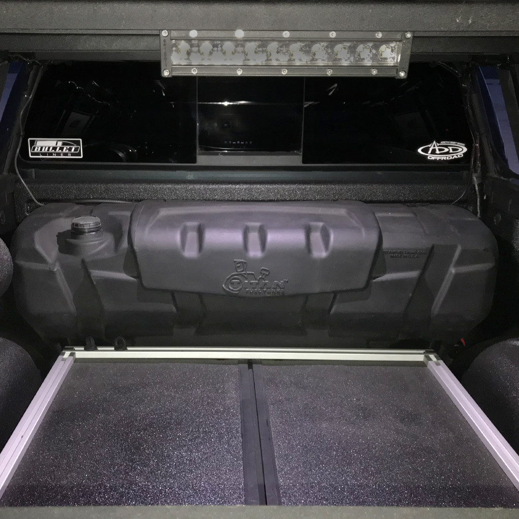 Titan Fuel Tanks Travel Trekker Auxiliary Diesel Fuel System - 5410040 — installed view