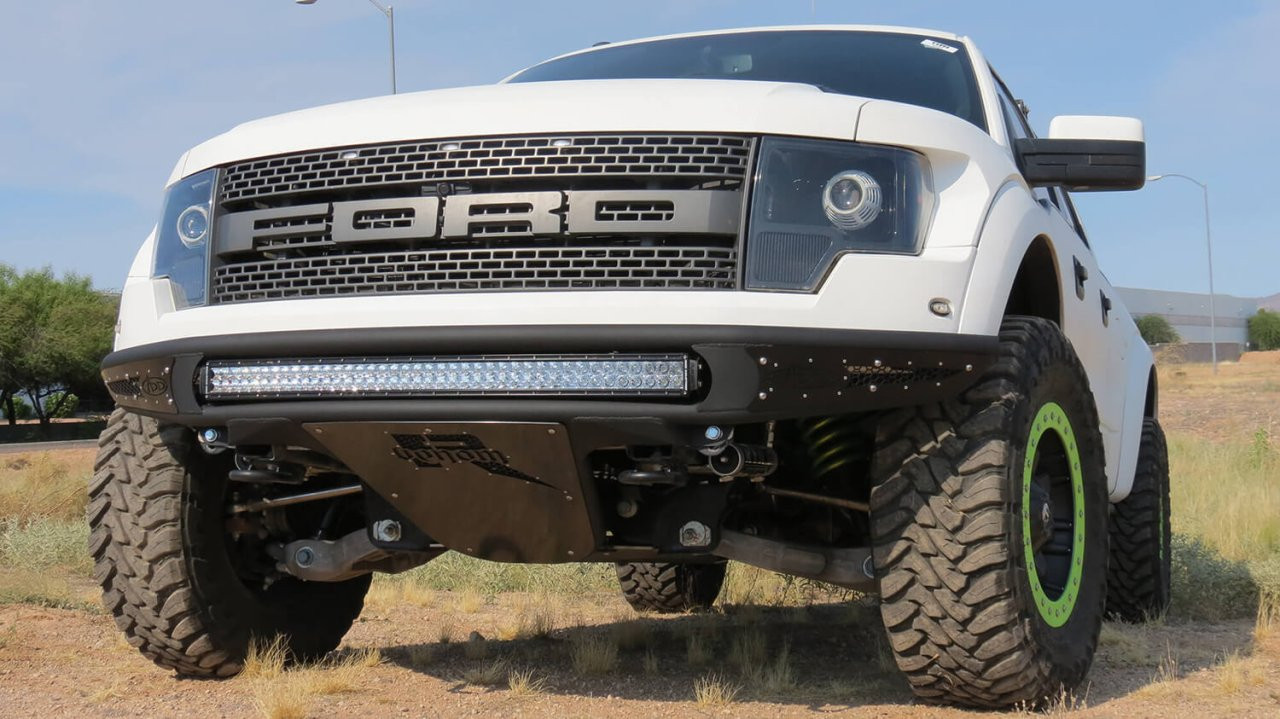 Venom R Front Bumper (F012472990103) — primary image
