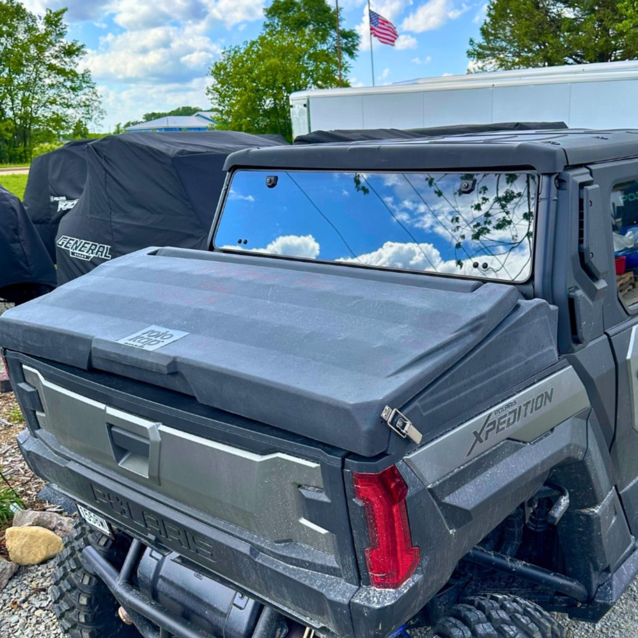 RotoKAP 3PP0260 Polaris Xpedition XP Bed Cover - Black — side view