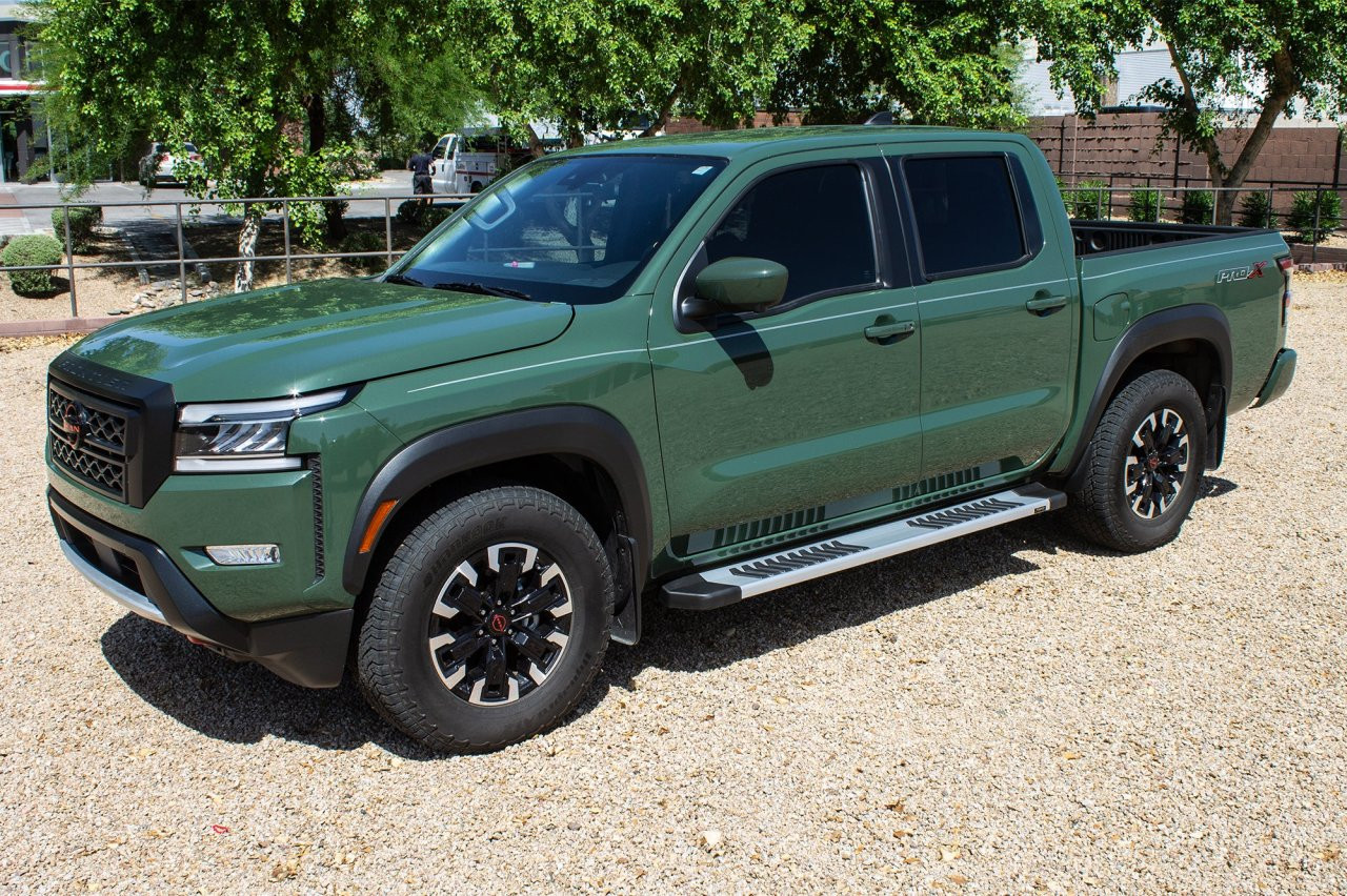 Raptor Series 6" OEM Style Running Boards Brushed Aluminum - Part# 1707-0589 — side view