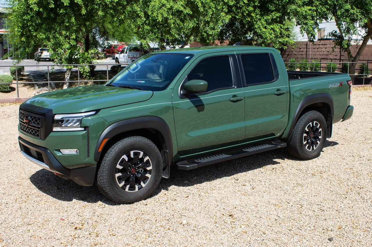 Raptor Series 6" OEM Style Running Boards Black Textured Aluminum - 1707-0589BT — side view