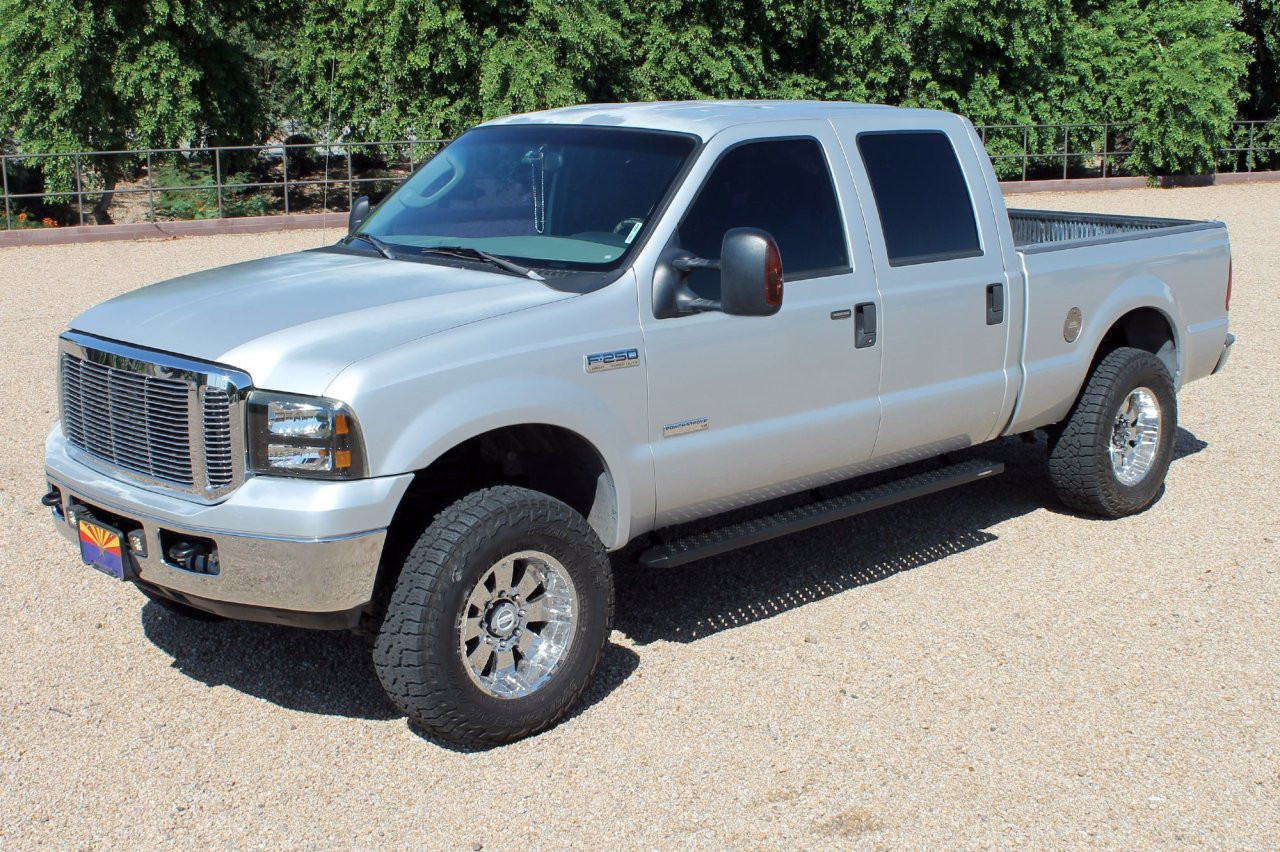 Raptor Series Sawtooth Running Boards Black Textured Aluminum - Part# 2103-0343BT — side view