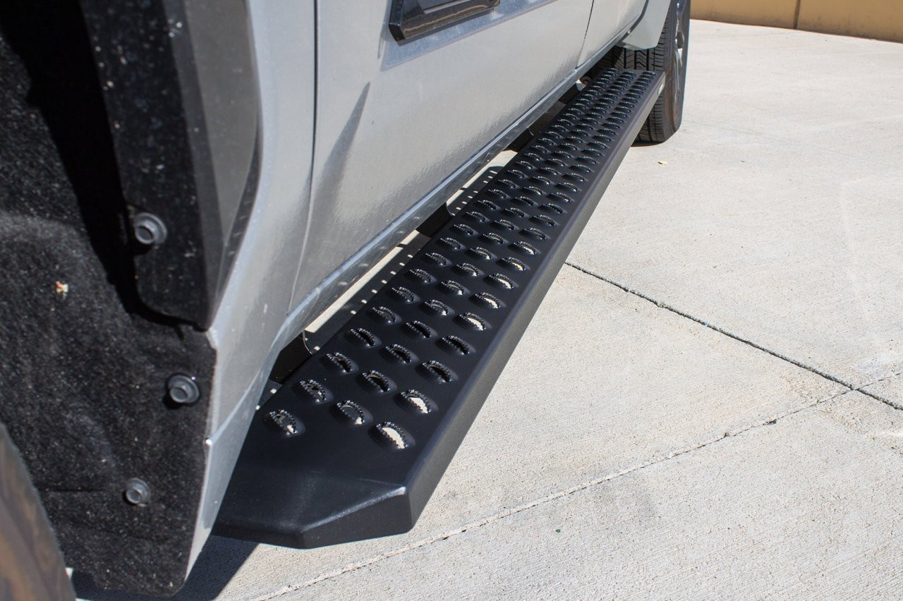 Raptor Series Sawtooth Running Boards Black Textured Aluminum - Part# 2104-0142BT — side view