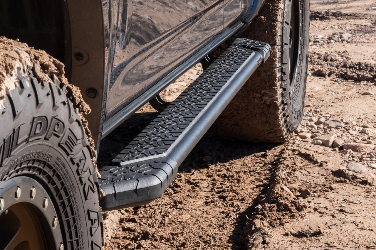 Raptor Series Tread Step Running Boards BLK Textured Aluminum Part# 1904-0144BT — side view