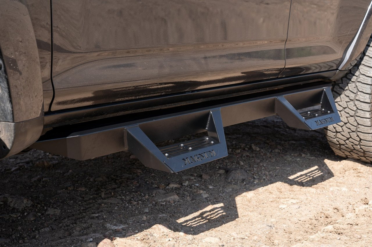 Magnum RT Drop Steps Black Textured Alloy Steel - Part# RTS75TY — side view