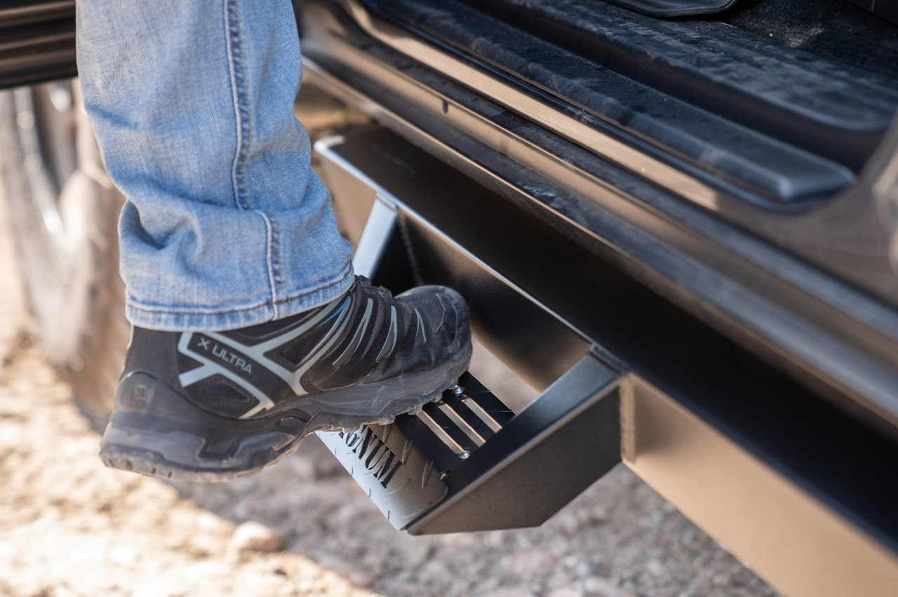 Magnum RT Drop Steps Black Textured Alloy Steel - Part# RTS75TY — side view